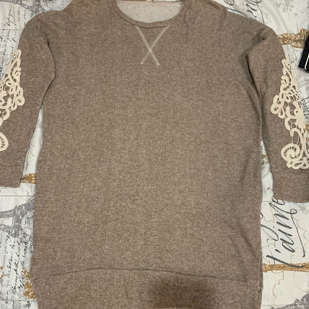 Sweater - Picture 3 of 9